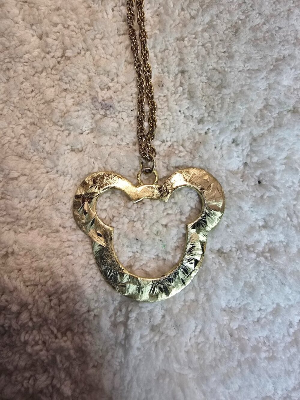 Vintage Disney Gold-Tone openwork Mickey Mouse Silhouette Pendant and Chain